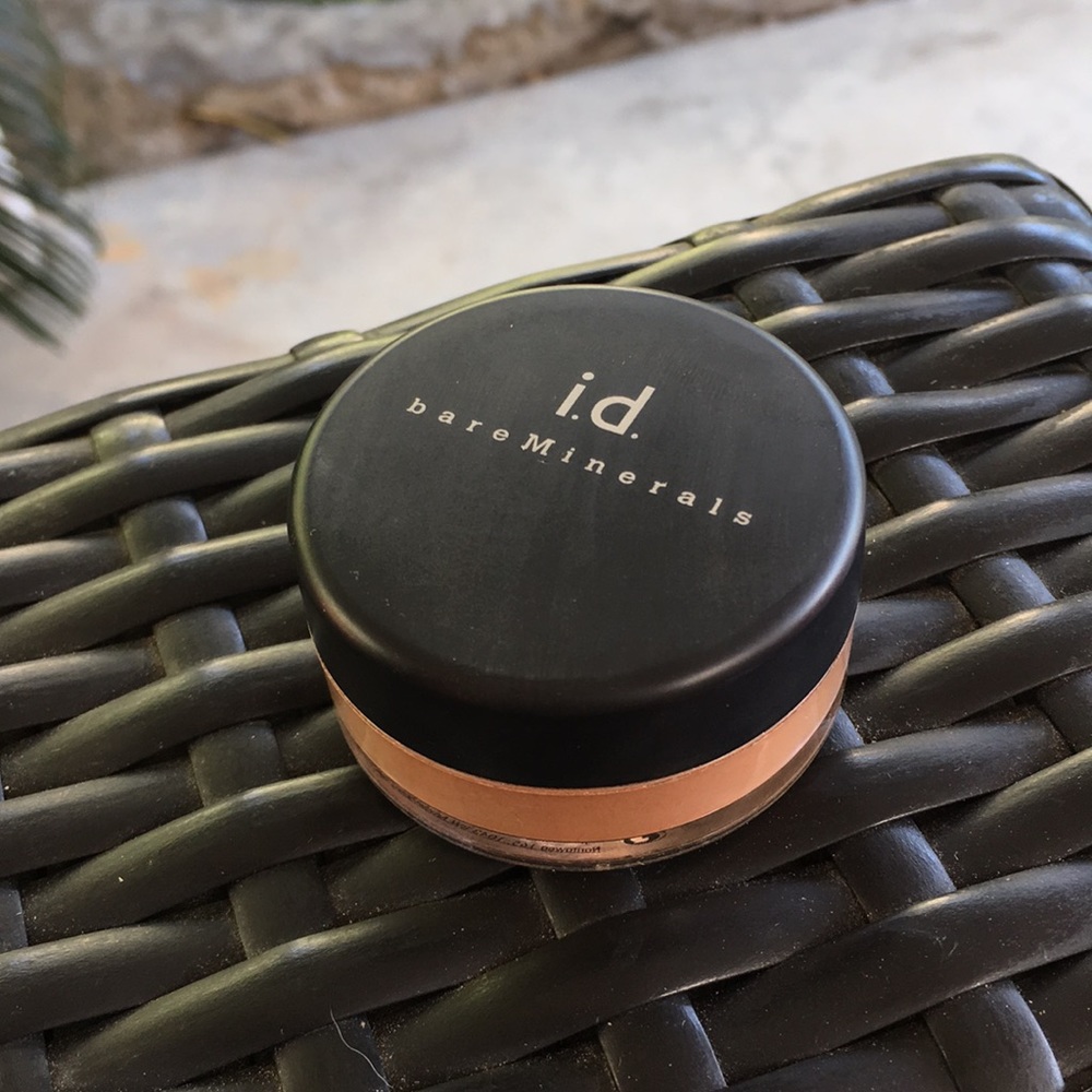 Bare minerals All over face color WARMTH